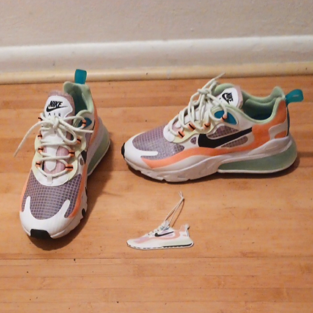 Nike 720 React